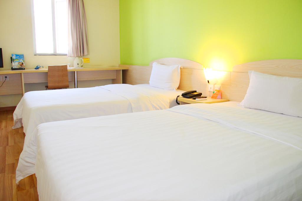 7Days Inn Mei Zhou Bin Fang Avenue Meizhou  Bagian luar foto