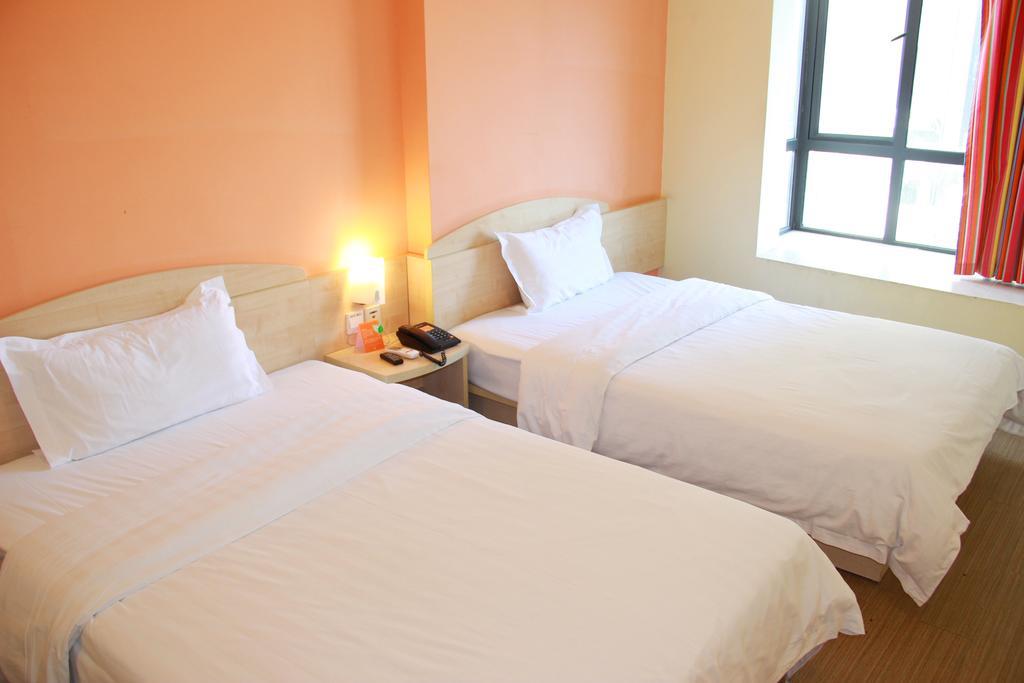 7Days Inn Mei Zhou Bin Fang Avenue Meizhou  Bagian luar foto