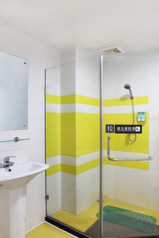 7Days Inn Mei Zhou Bin Fang Avenue Meizhou  Bagian luar foto