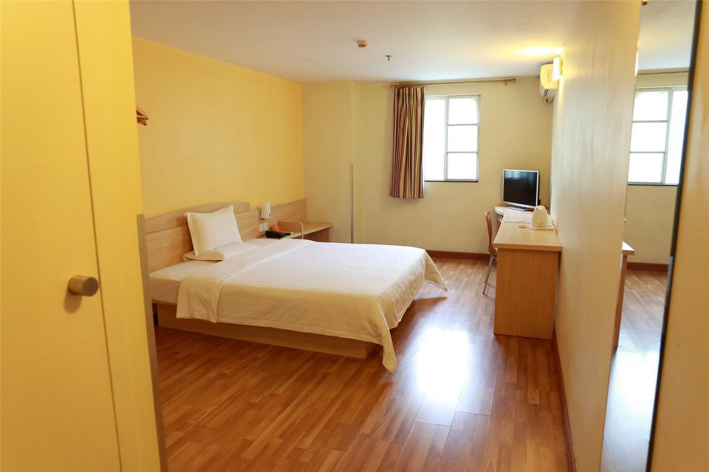 7Days Inn Mei Zhou Bin Fang Avenue Meizhou  Bagian luar foto